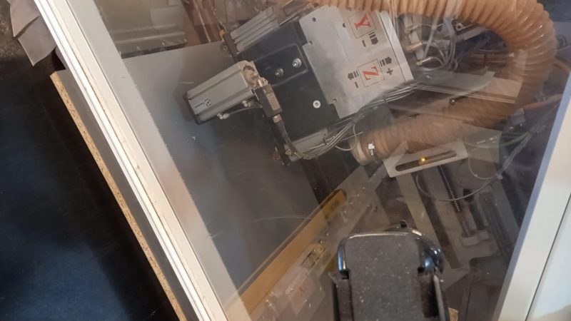 Centrum wiertarsko-frezerskie CNC Centrum wiertarsko-frezerskie CNC